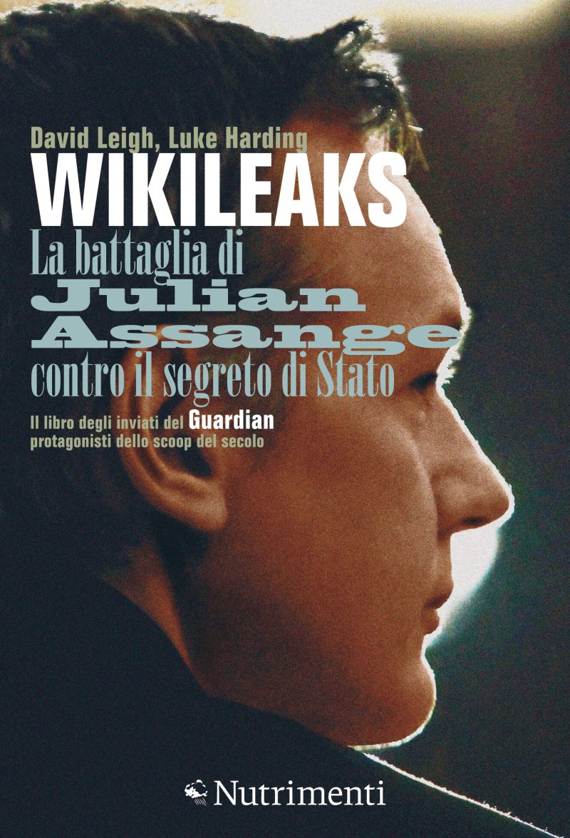 In copertina ritratto di Julian Assange