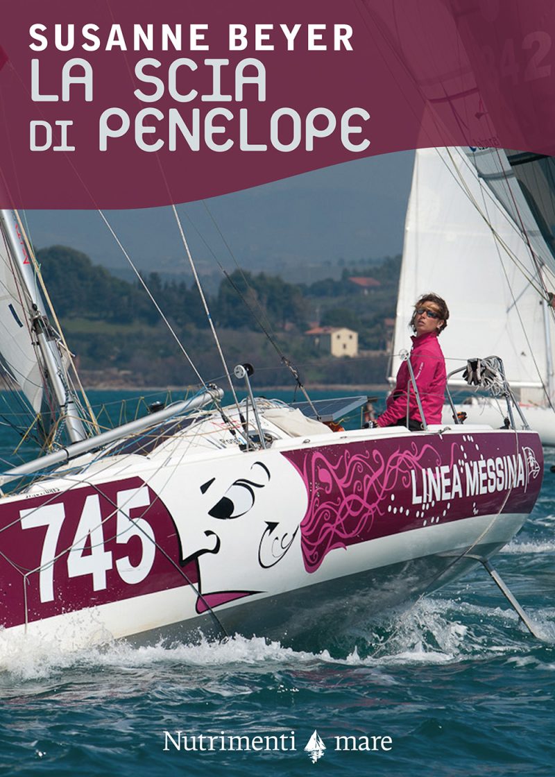 In copertina Susanne Beyer in navigazione sul Mini con il quale ha concluso la Mini Transat