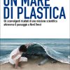 In copertina illustrazione iper realista di un bimbo che solleva un onda come fosse un tappeto scoprendo la plastica nascosta