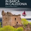 In copertina la barca naviga nelle acque interne della Caledonia