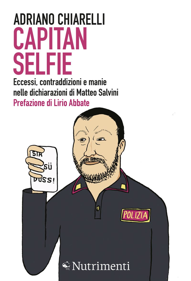 In copertina caricatura di Salvini mentre si scatta un selfie vestito con la divisa della polizia