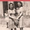 In copertina foto d'epoca di due donne che tengono la mano.