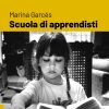 In copertina foto in bianco e nero di una bambina con le trecce che sfoglia un libro.