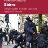 In copertina poliziotti d’assalto in divisa con armi che arrestano un uomo.